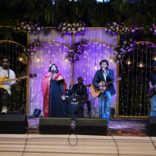 Live band for wedding